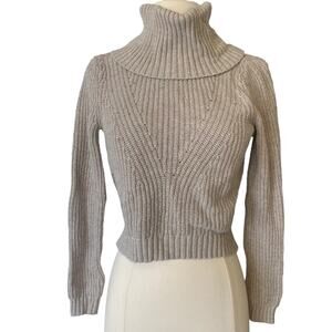 G by Guess Beige Cropped Turtleneck Sweater Ribbed Hem Long Sleeve Sz XS